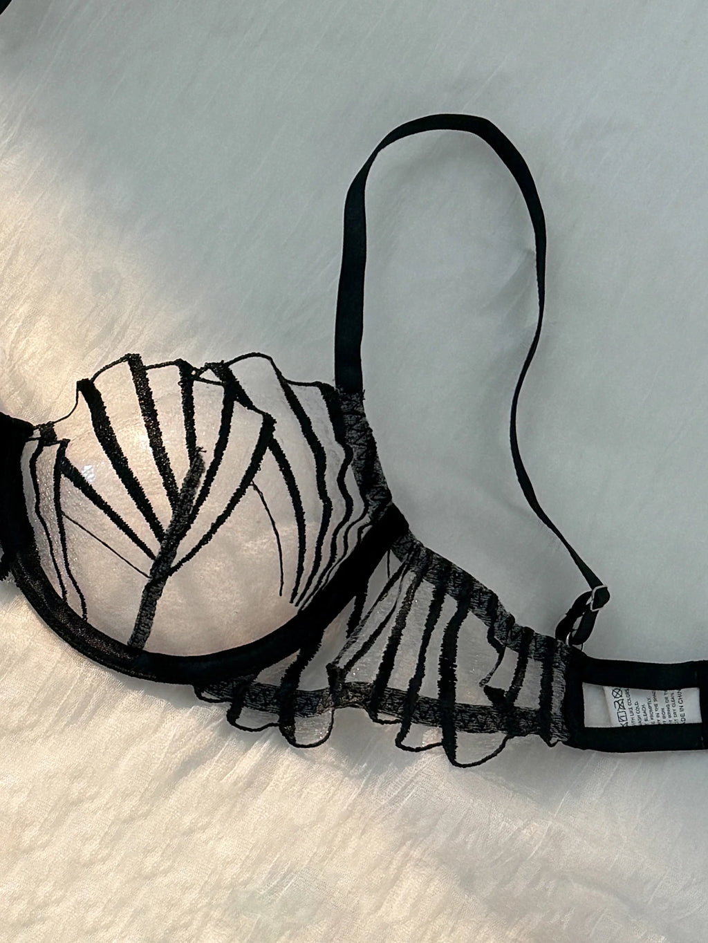 Women Striped Sheer Mesh Lingerie Set Geometric Embroidery Underwire