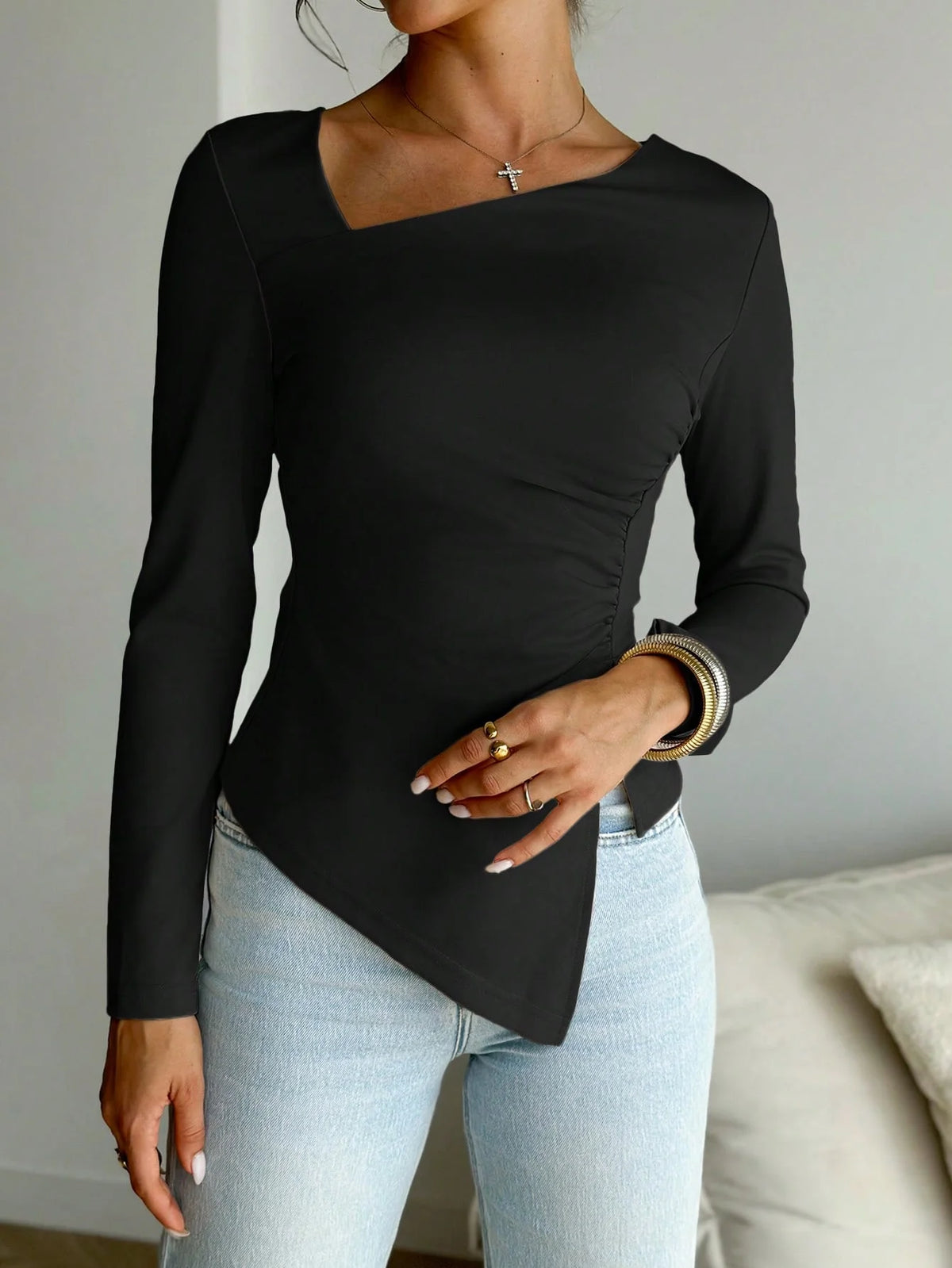 Autumn and winter daily ladies elegant long sleeve T-shirt simple date