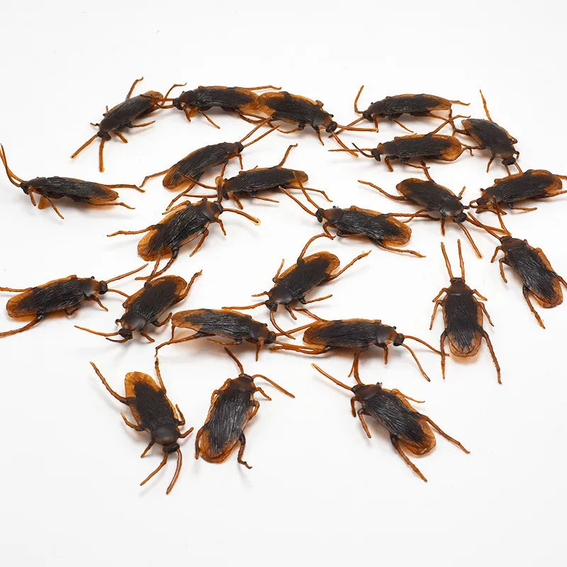 5-50Pcs Halloween Gadget Plastic Cockroaches Joke Decoration Props
