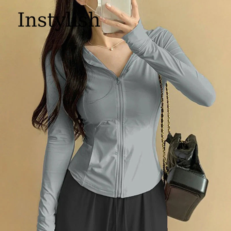 Women Zip Up Hooded Slim Jacket Long Sleeve Thumb Hole Curved Hem