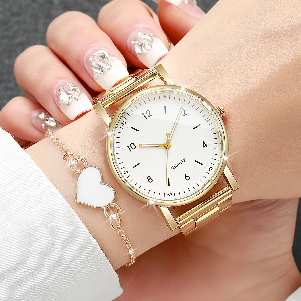 2/4PCS Fashion Arabic Dial Women Watches Simple Quaretz Wristwatch